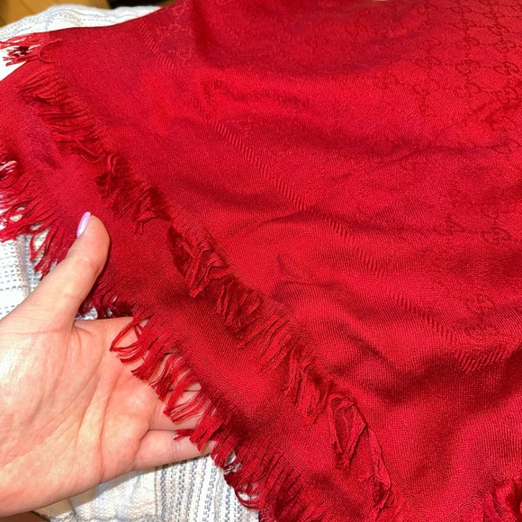 Gucci Red Silk Scarf NWT - Picture 7 of 8